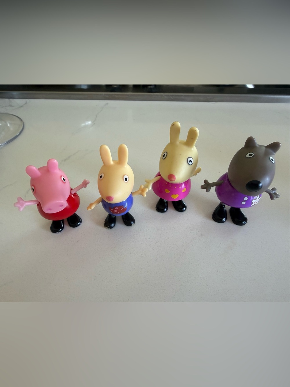PEPPA PIG - 4 figurines.